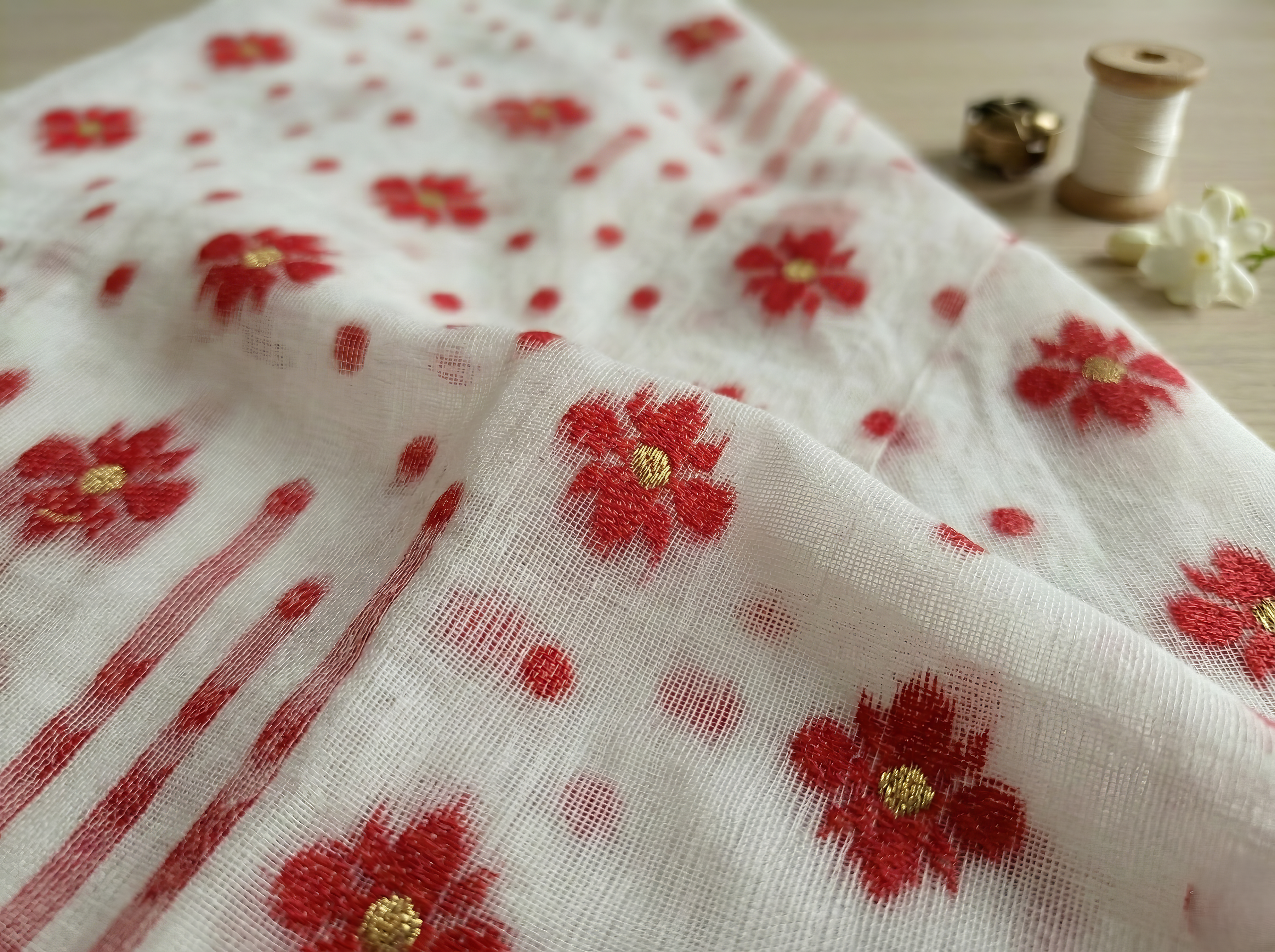 Jamdani Woven Saree